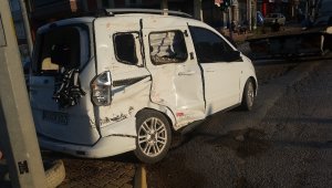 Konya'da tır ve hafif ticari araç çarpıştı: 1 yaralı