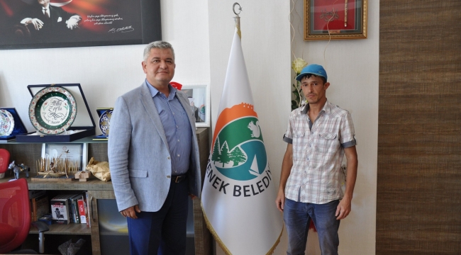 ATİLA ZORLU’DAN AYIN PERSONELİNE ÖDÜL