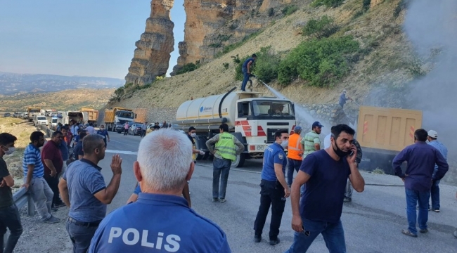 İstinat duvarına çarpan kamyonun sürücüsü yanarak can verdi