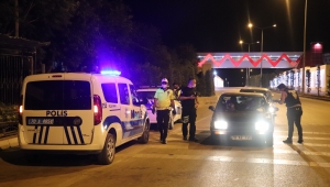 Karaman’da polisten asayiş ve trafik uygulaması