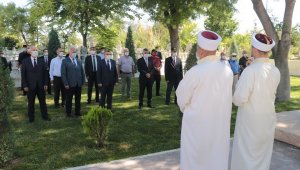 Karaman'da korona virüs tedbirleri altında şehitlik ziyareti