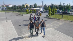 Karaman'da uyuşturucu operasyonunda gözaltına alınan 2 kişi tutuklandı