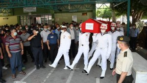 Kaza kurşunuyla ölen Astsubay Güven göz yaşları arasında toprağa verildi