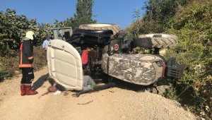 Karı koca, devrilen traktörün altında kalarak hayatlarını kaybetti