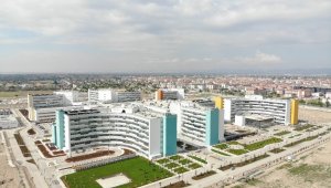 Konya Şehir Hastanesi hasta kabulüne başladı