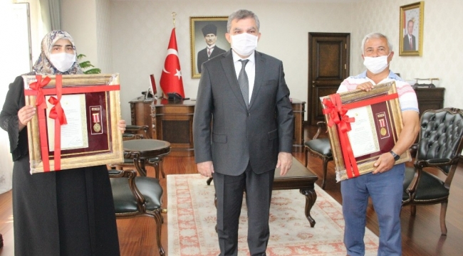 Karaman'da şehit ailelerine devlet övünç madalyası