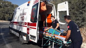 Erdemli'de tarım işçilerini taşıyan midibüs devrildi: 1 ölü, 34 yaralı
