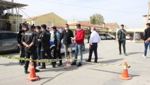 Kadınların kavgasını ayırmak isteyen gardiyan silahla yaralandı