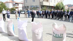 Karaman'da doludan zarar gören çiftçilere tohum desteği