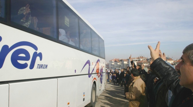 KARAMANLI HACI ADAYLARI KUTSAL TOPRAKLARA UĞURLANDI