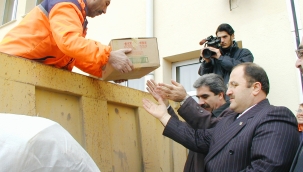 KARAMANLI İZCİLERDEN PAKİSTAN'A GIDA YARDIMI