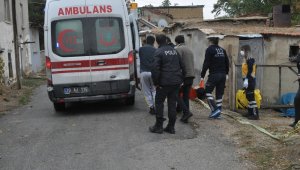 Karaman'da karısını av tüfeğiyle vurdu