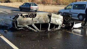 Seydişehir'de Yanan otomobilden son anda kurtarıldı