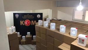 Antalya'da 15,5 ton sahte içki yılbaşı öncesi piyasaya sürülmeden ele geçirildi