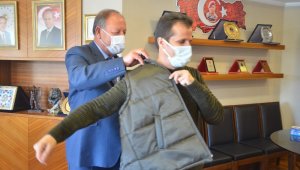 Başkan Oprukçu'dan filyaskon ekibine hediye