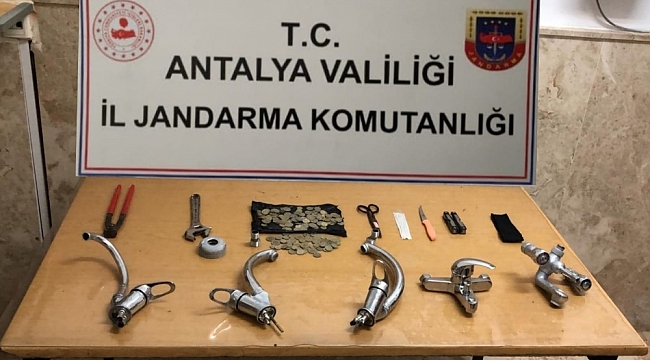 Hırsızlık zanlısı suçüstü yakalandı