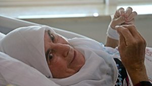 Kalbi ilaçla çalıştırıldı, öldü öldü dirildi, 74 yaşında Covid'i yendi doktorları bile şaşırttı