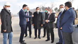 Milletvekilleri, kentte devam eden sağlık yatırımlarını inceledi