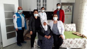 90 yaş üzeri vatandaşlar aşılanıyor