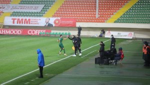 Alanyaspor - Sivasspor maçına yağmur engeli