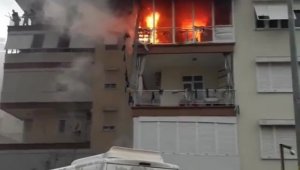 Antalya'da daire alev topuna döndü