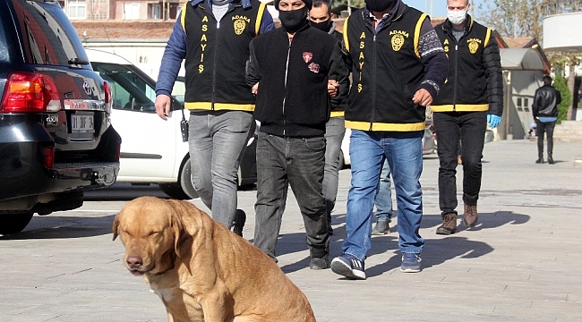 Çarpıp kapkaç yaptılar ev hapsi cezası aldılar