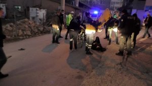 Ereğli'de sokak ortasında silahlı kavga: 3 yaralı