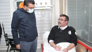 Hastanede güvenlik görevlisi bıçaklandı