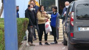 Kayıp kızını ararken darp edilen engelli kadın kızına kavuştu