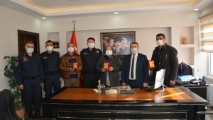 Korkuteli'nde örnek sürücülere plaket
