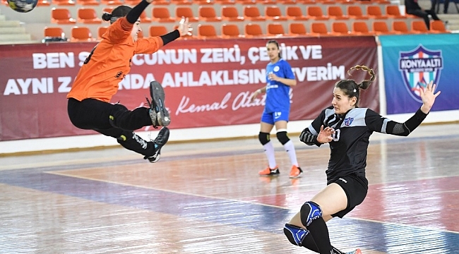 Mavi Kelebekler'den muhteşem galibiyet
