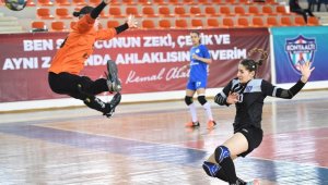 Mavi Kelebekler'den muhteşem galibiyet