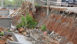 Şiddetli yağışın bıraktığı hasar gün ağarınca ortaya çıktı