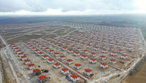 Su altında kalacak mahallenin yeni konutları tamamlanıyor
