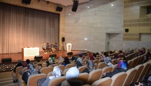 AK Parti Kadın Kolları Gara şehitlerini unutmadı
