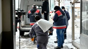 Ankara Büyükşehir Belediyesi'nden can dostlar için soğuk günlerde gönüllülerle iş birliği