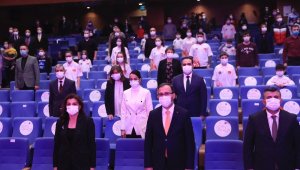 Bakan Kasapoğlu, Satranç Federasyonu ile bir araya geldi