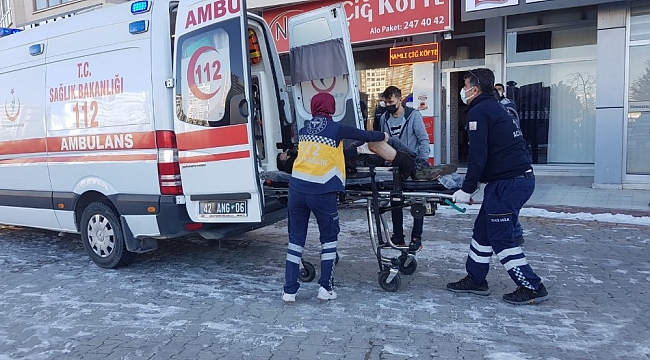 Bulduğu tüfeği göstermek isterken yanlışlıkla birini vurdu