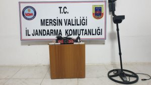 İzinsiz kazı yapan şahıslar jandarma ekiplerince yakalandı