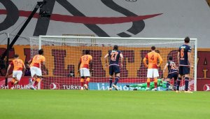 Süper Lig: Galatasaray: 1 - Medipol Başakşehir: 0