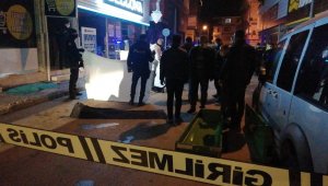 Teras kattan yola düşen şahıs hayatını kaybetti