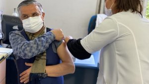 Topaloğlu, korona virüs aşısı oldu