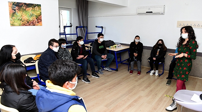 Antalya'da sınav stresiyle başa çıkmanın yolları anlatılıyor