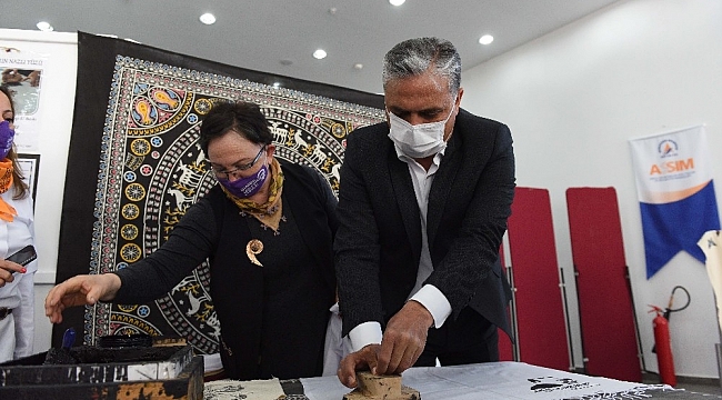 Bereketli Eller Rüzgarı Kadın Kooperatifi el sanatları sergisi