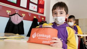 Çankaya'dan Öğrenciler Ve Öğretmenlere Hijyen Desteği