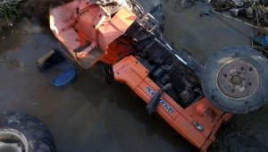 Dereye uçan traktörün 17 yaşındaki sürücüsü hayatını kaybetti