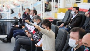Down Sendromlu genç, maçı özel izinle vali koltuğunda izledi