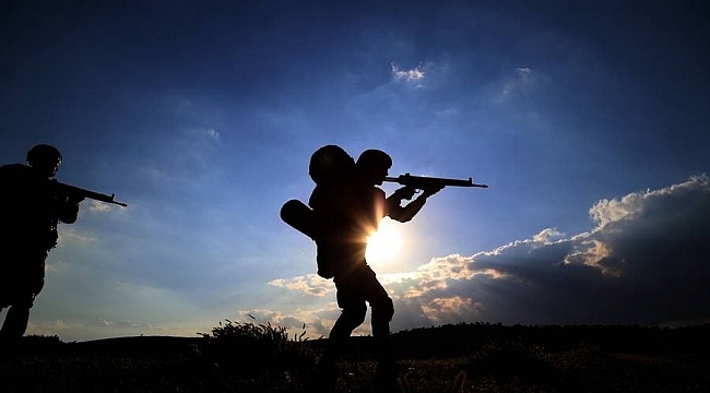Fırat Kalkanı bölgesinde taciz ateşi açan 2 terörist etkisiz hale getirildi
