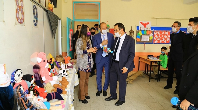 Hadim'de ilkokul öğrencilerinden