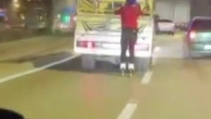 Patenli gencin tehlikeli yolculuğu kamerada